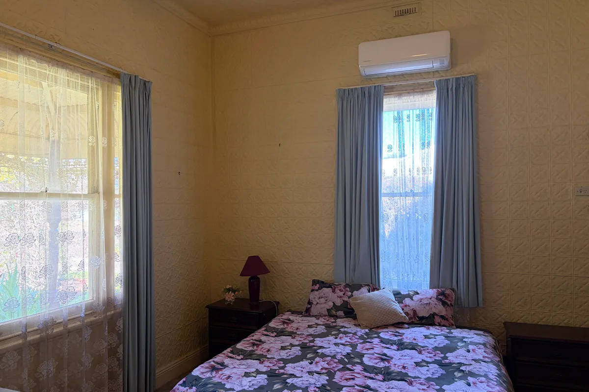 42 Dyer Street — photo 10 of 27