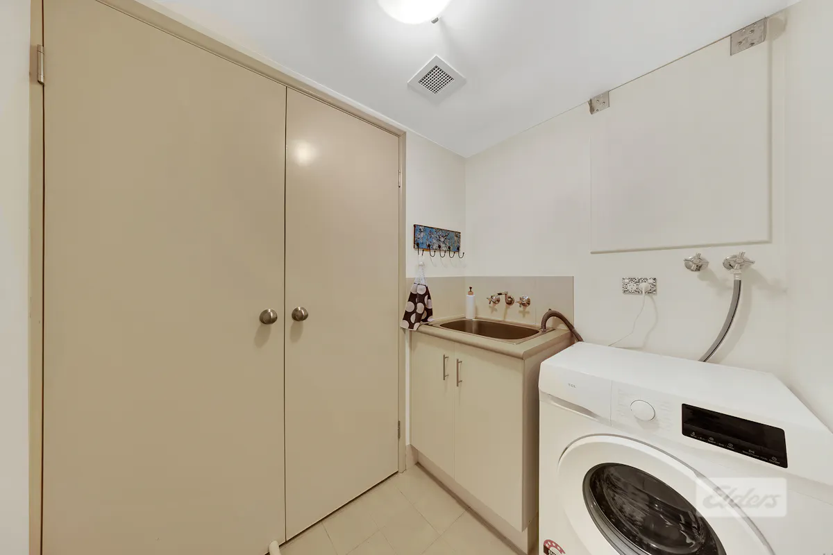 8/8A Wyndham Avenue — photo 13 of 20