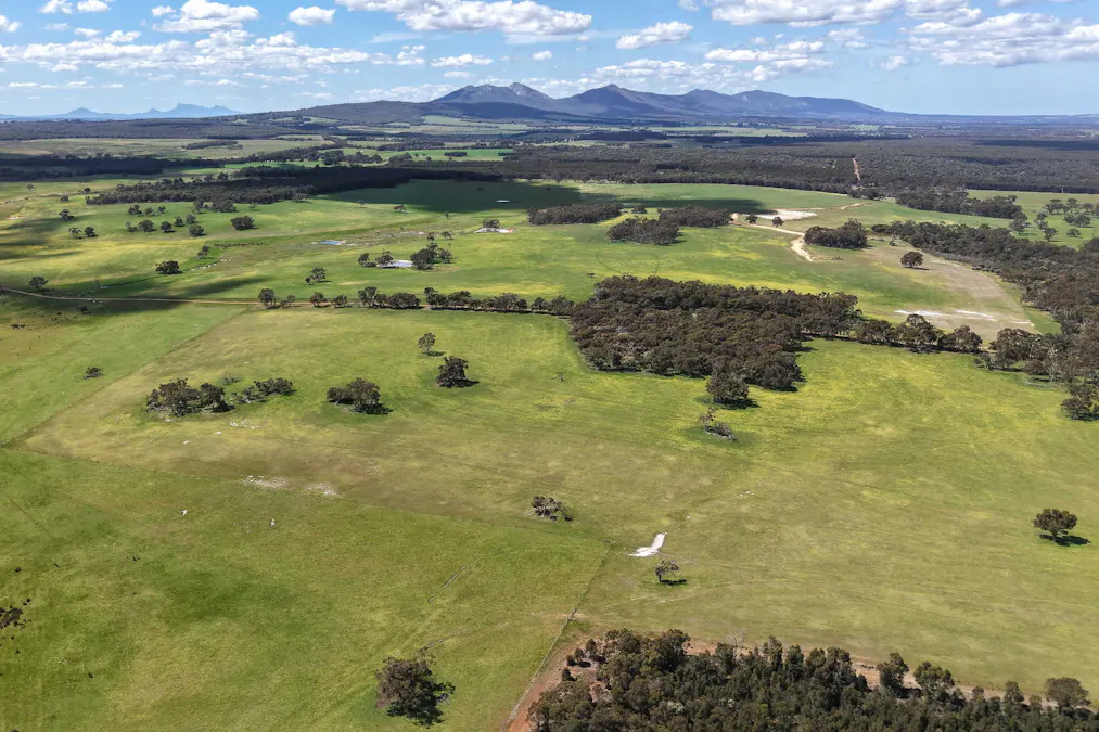 530 Watermans Road, Narrikup, WA, 6326 - Image 1