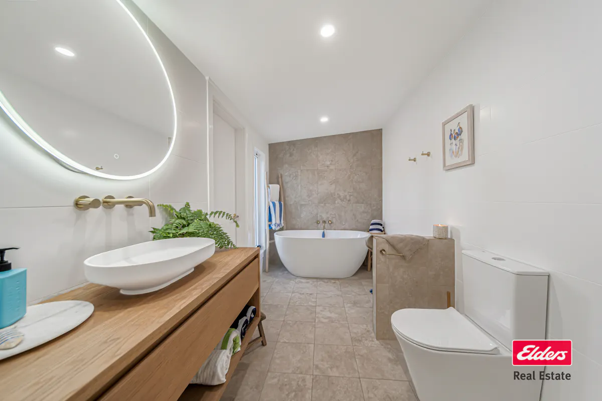 44A Stonehaven Avenue — photo 12 of 22