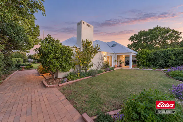 44A Stonehaven Avenue — photo from Elders Real Estate Dubbo