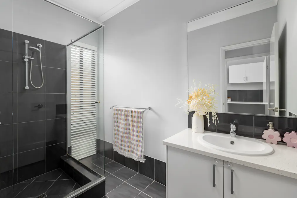 30 Bibra Loop, Dalyellup, WA, 6230 - Image 19