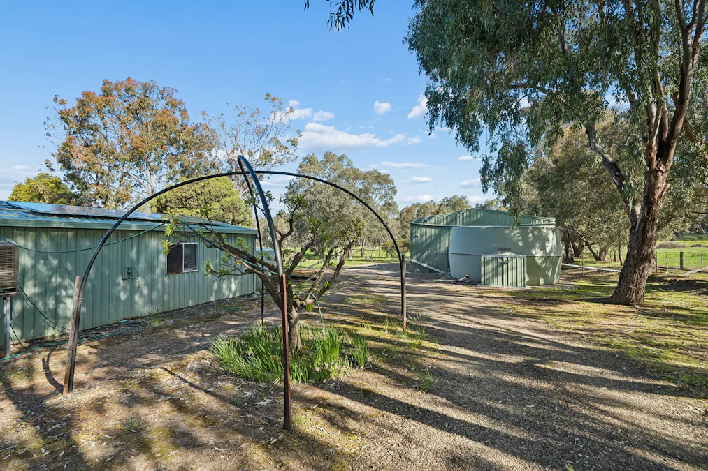 712  Glenrowan - Moyhu Road, Greta West, VIC, 3675 - Image 24