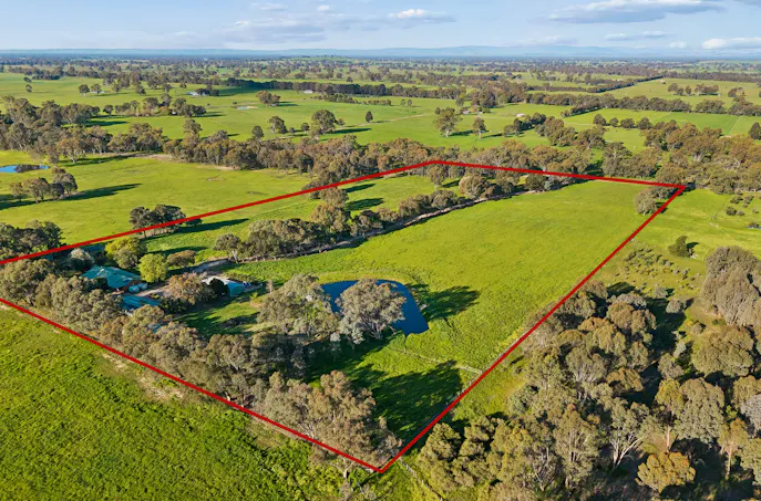 712  Glenrowan - Moyhu Road, Greta West, VIC, 3675