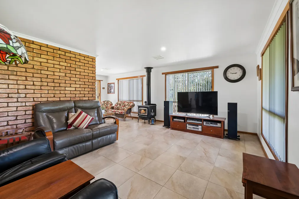 712  Glenrowan - Moyhu Road, Greta West, VIC, 3675 - Image 11