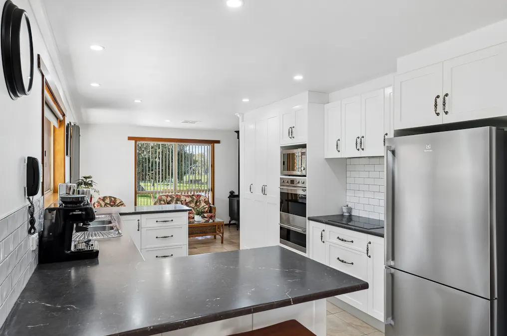 712  Glenrowan - Moyhu Road, Greta West, VIC, 3675 - Image 7