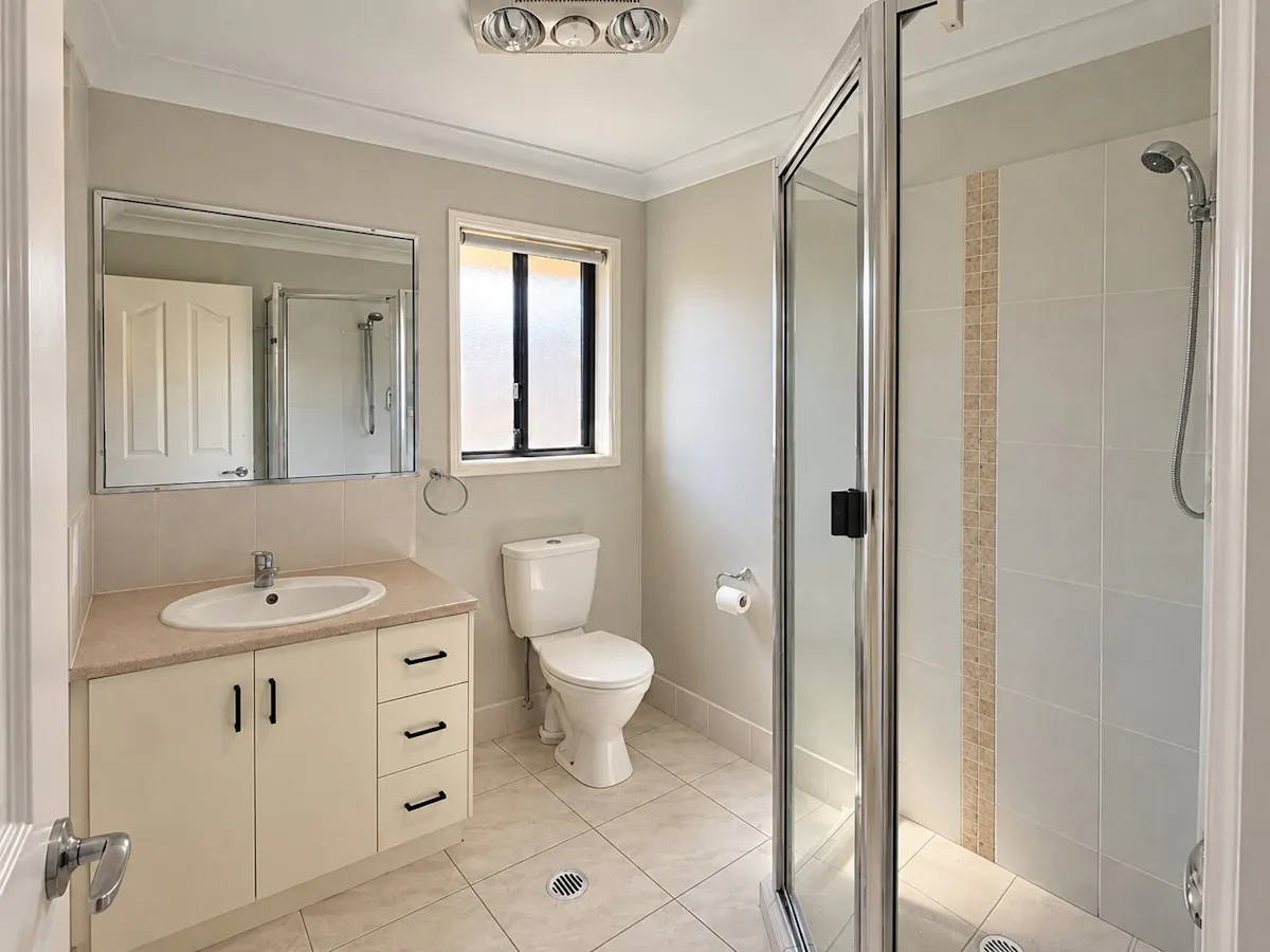5 Sullivan Crescent — photo 12 of 17