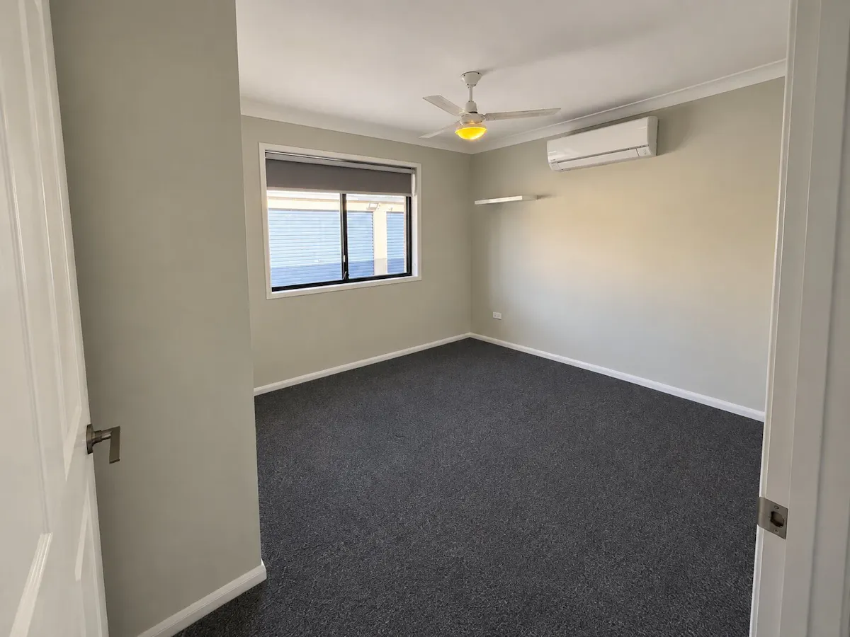 5 Sullivan Crescent — photo 10 of 17
