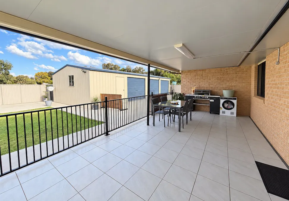 5 Sullivan Crescent, Dalby, QLD, 4405 - Image 16