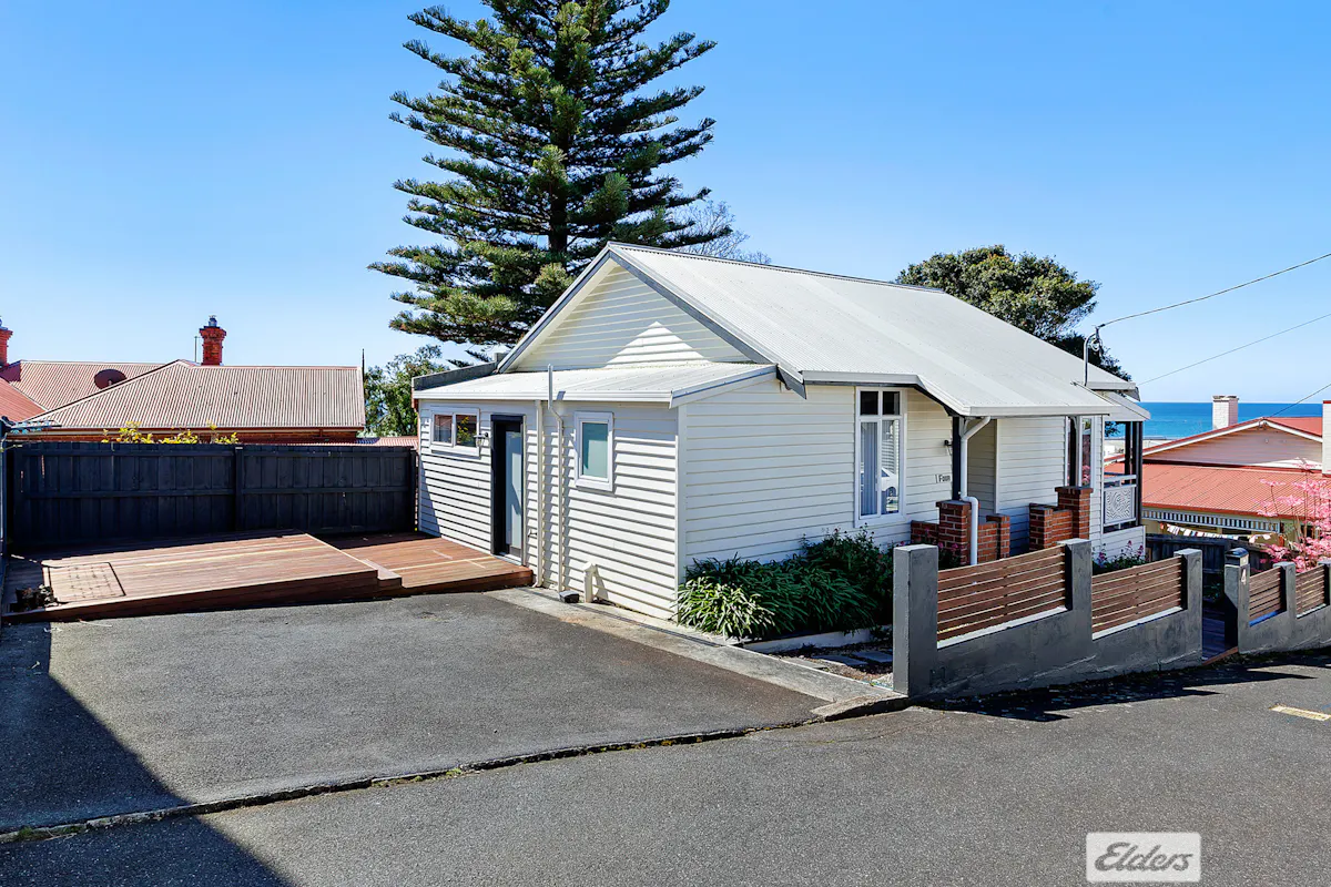 4 Upper Bourke Street — photo 14 of 15