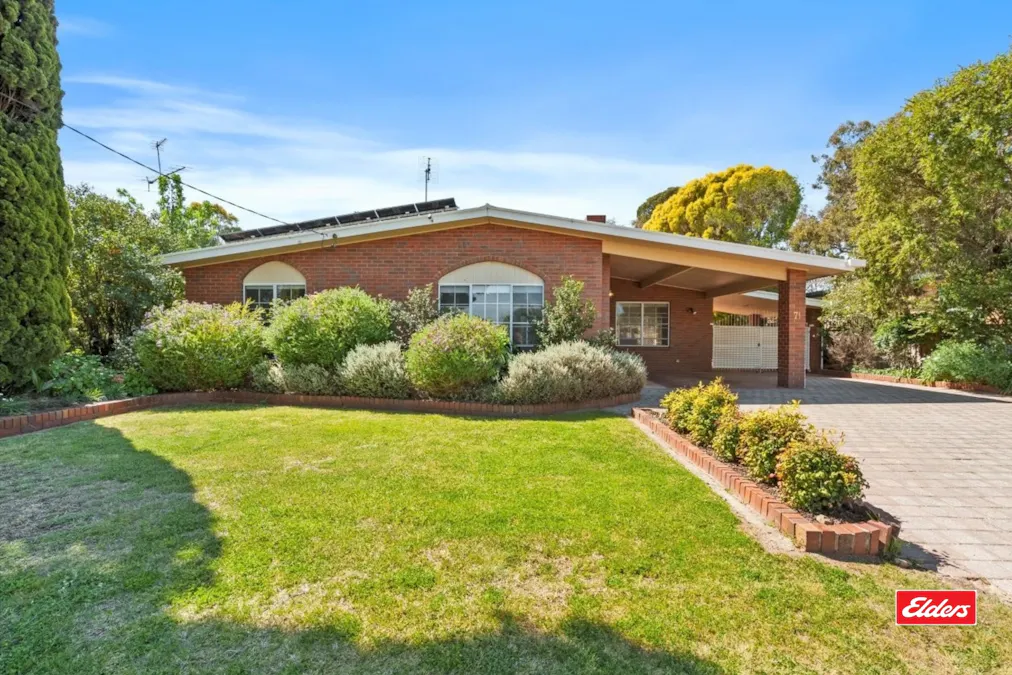 71  Wells Street, Finley, NSW, 2713 - Image 2