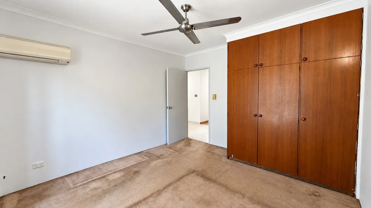 3/3 Livistona Road — photo 8 of 13
