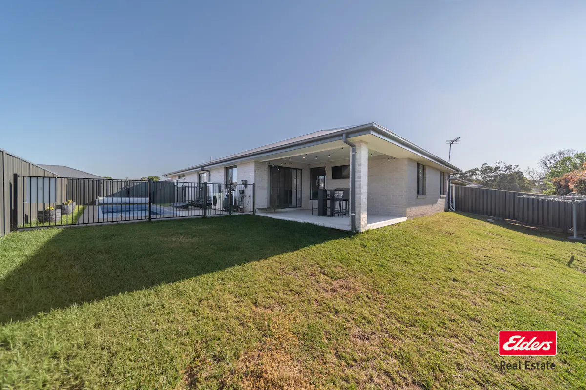 14 Drysdale Close — photo 15 of 17