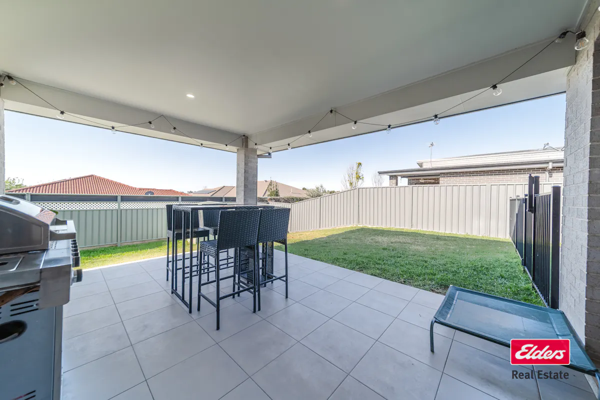 14 Drysdale Close — photo 16 of 17