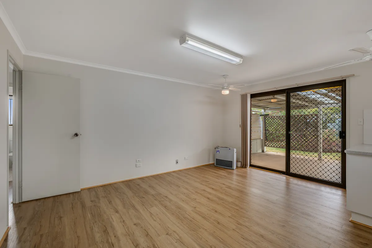 31 Lindberg Street — photo 5 of 11