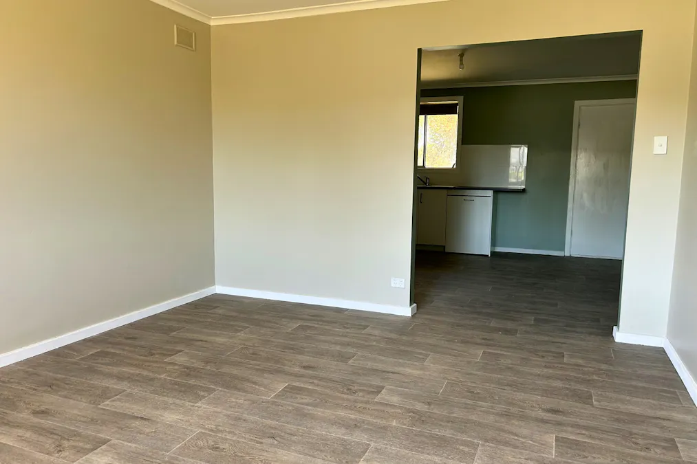 26 Jacobs Street, Waikerie, SA, 5330 - Image 2