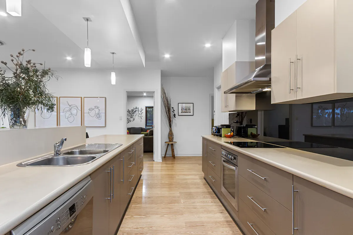 41 Norman Drive — photo 6 of 30