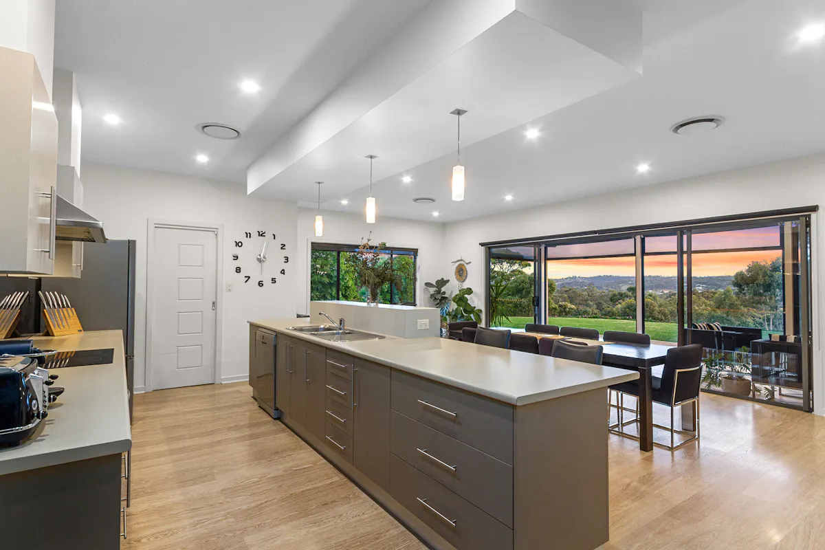 41 Norman Drive — photo 5 of 30