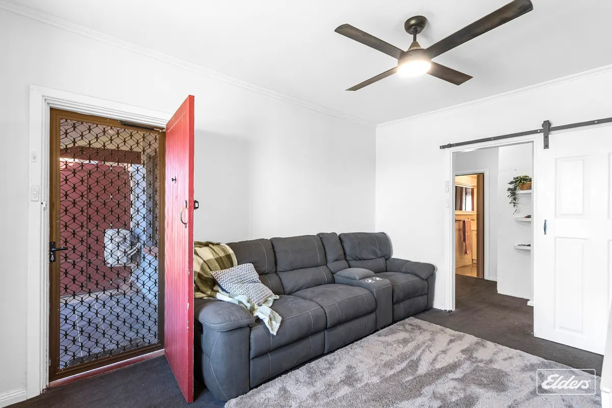 1 Henderson Street — photo 5 of 25