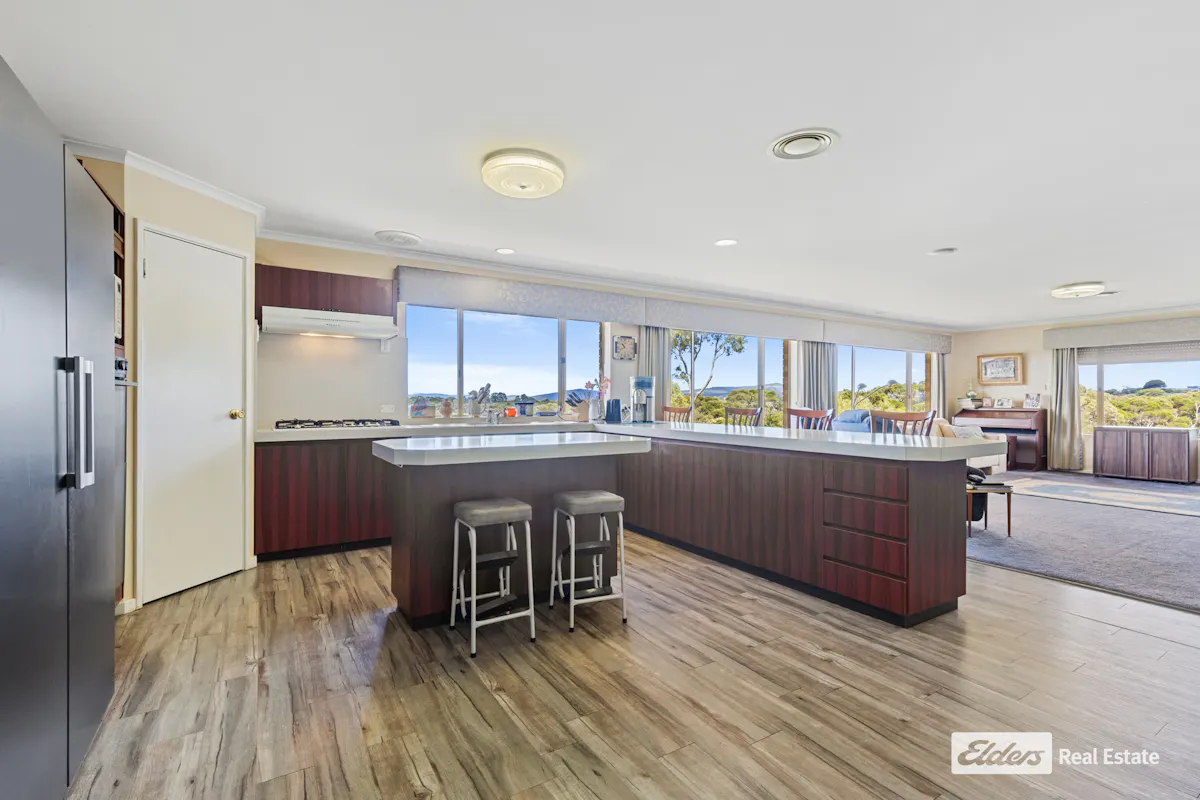 5 Franklin Court — photo 10 of 26