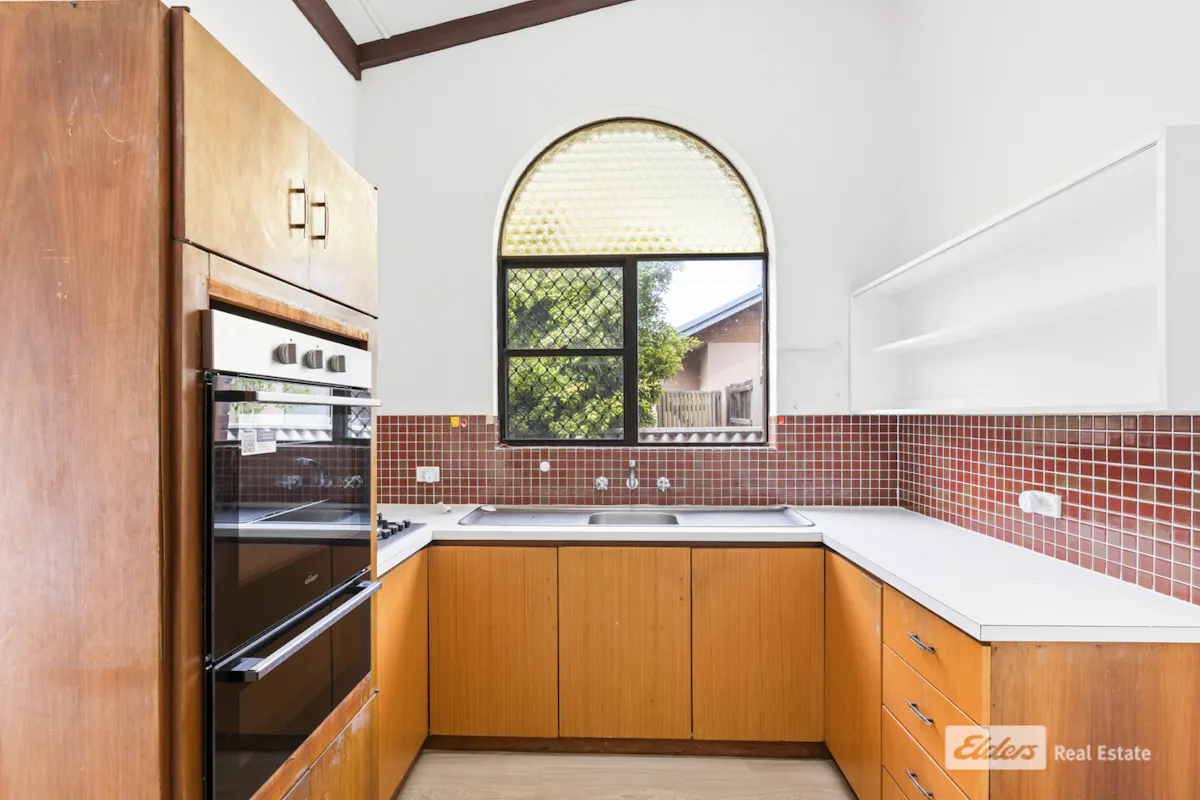 12 McLeod Street — photo 7 of 30