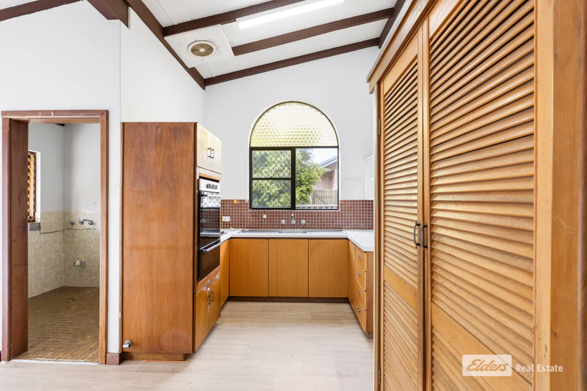 12 McLeod Street — photo 6 of 30