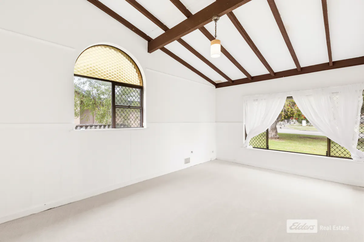 12 McLeod Street — photo 4 of 30