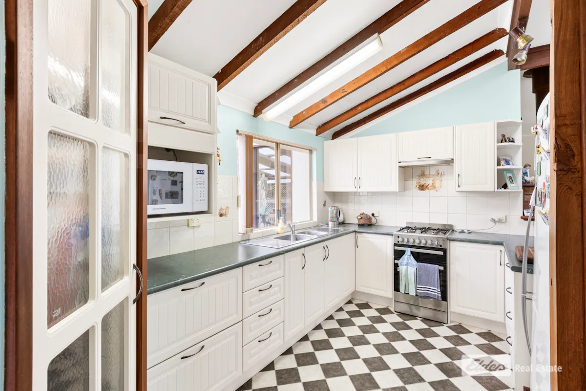 16 Brook Street — photo 10 of 30