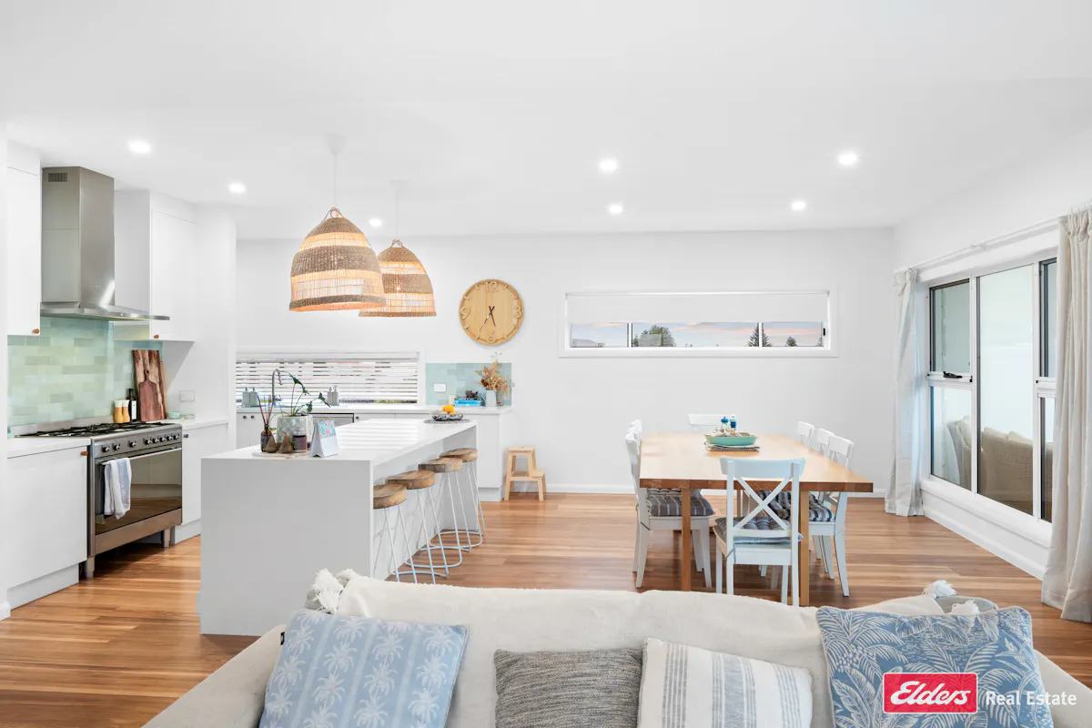 20 Marine Parade — photo 5 of 27