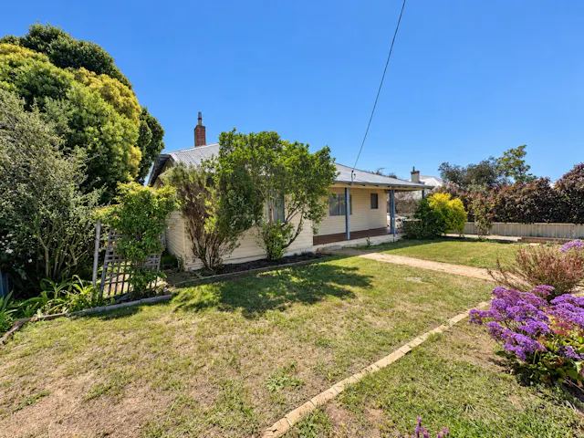 24 Furnival Street — photo from Elders Real Estate Narrogin