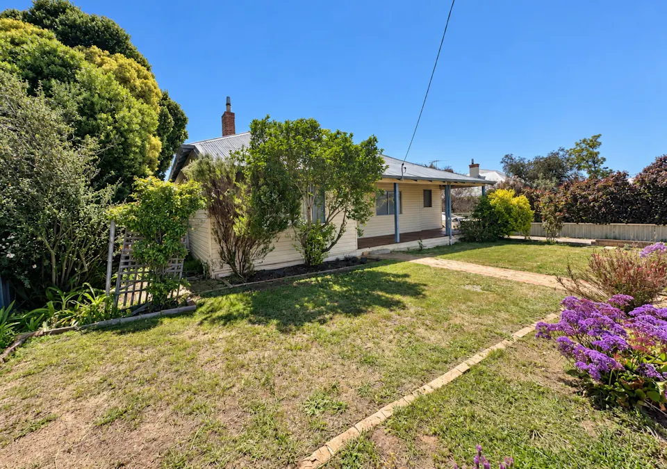 24 Furnival Street, Narrogin, WA, 6312 - Image 1