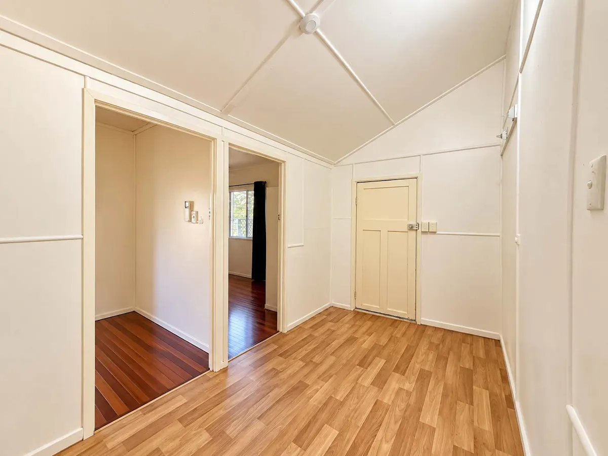 8 Carlow Drive — photo 7 of 12