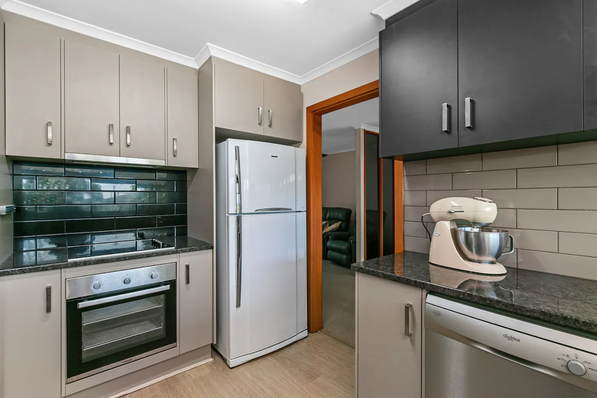 63 Edith Terrace — photo 7 of 23