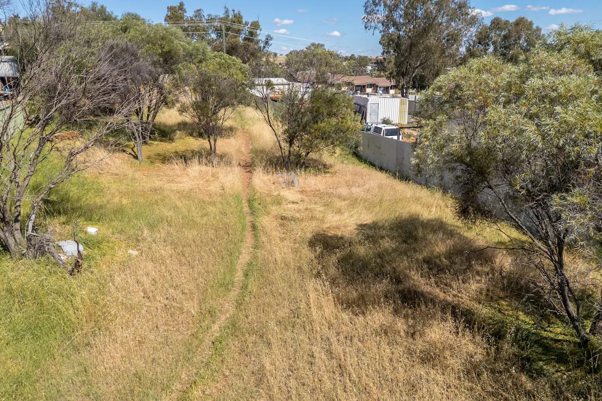 41 Lockyer Avenue — photo 5 of 9