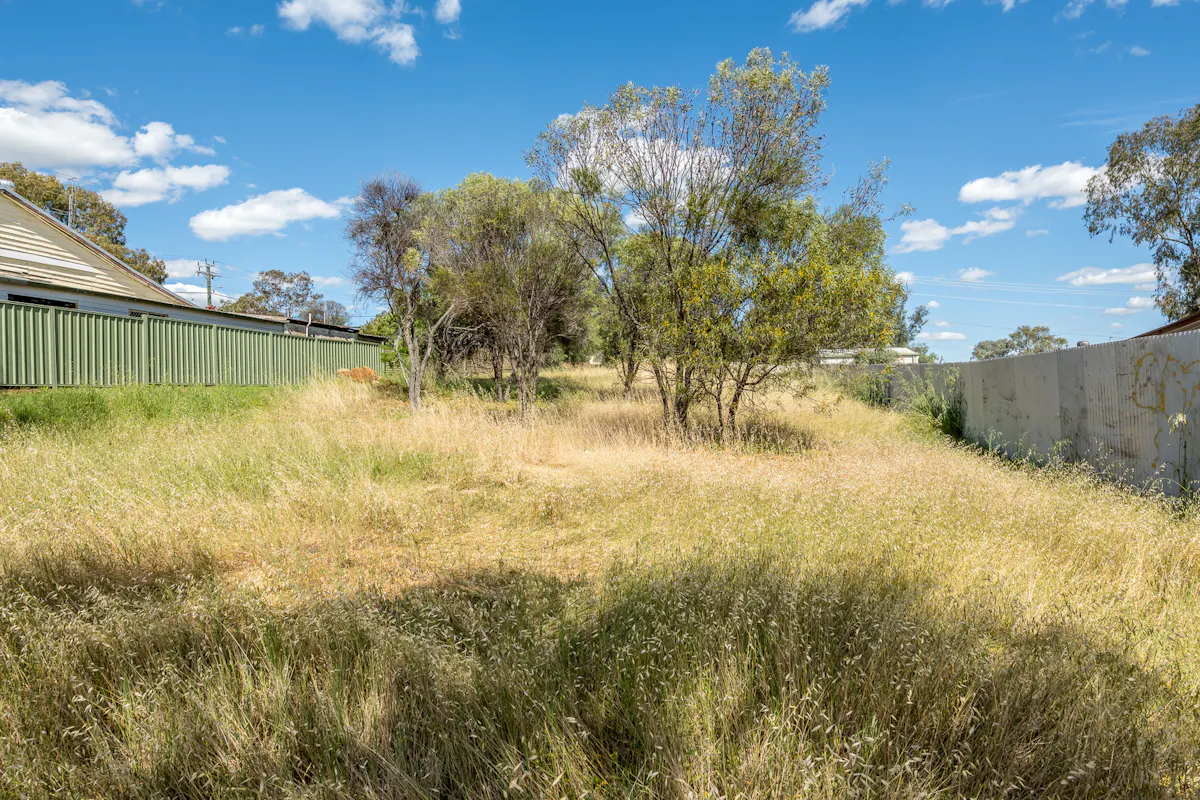 41 Lockyer Avenue — photo 8 of 9
