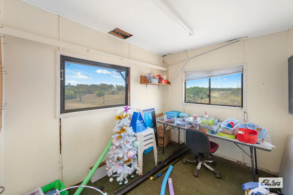 21 Yaralla Street, Barney Point, QLD, 4680 - Image 7