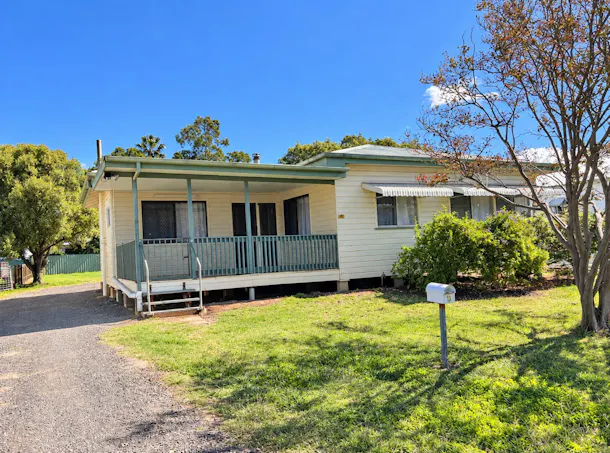 9 Walsh Street, Dalby, QLD, 4405