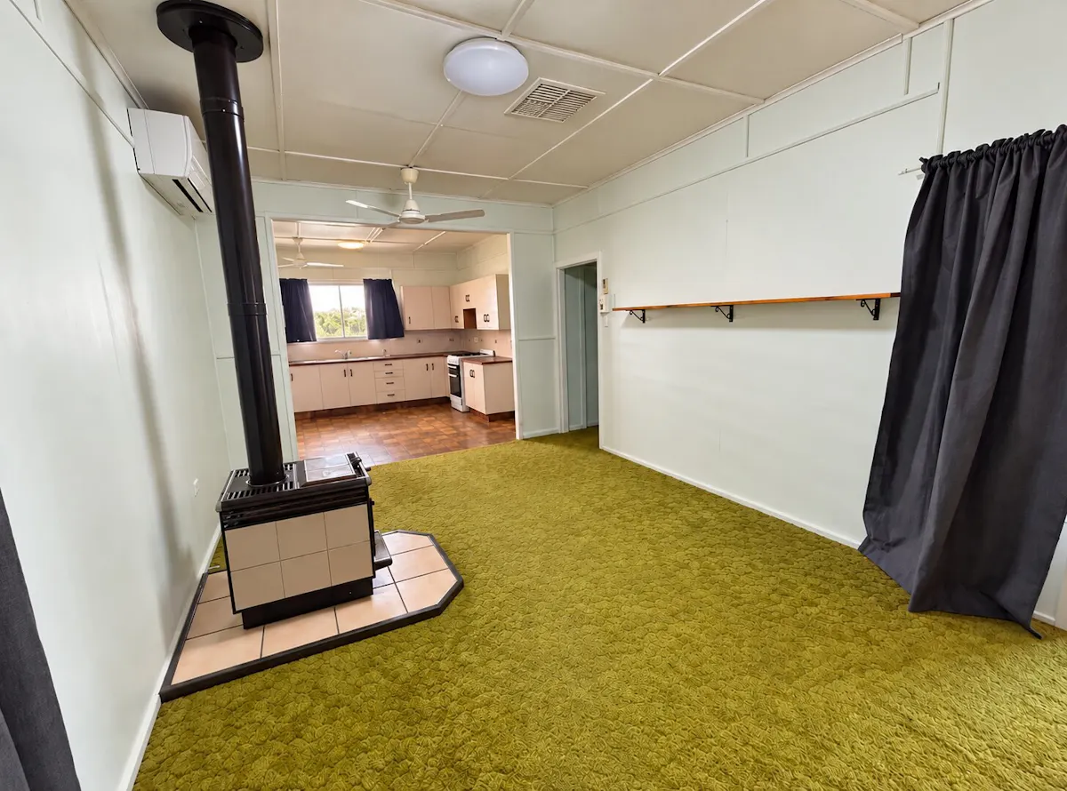 9 Walsh Street — photo 3 of 12