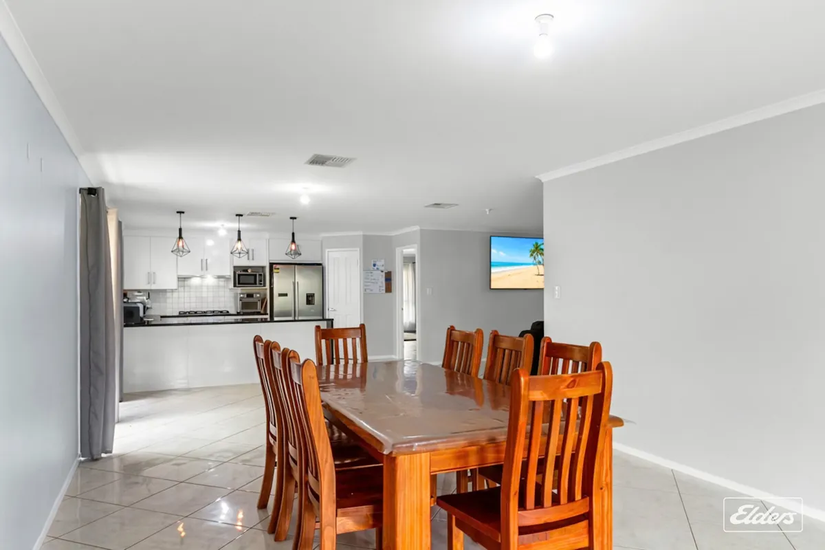 2 Needlebush Street — photo 12 of 30