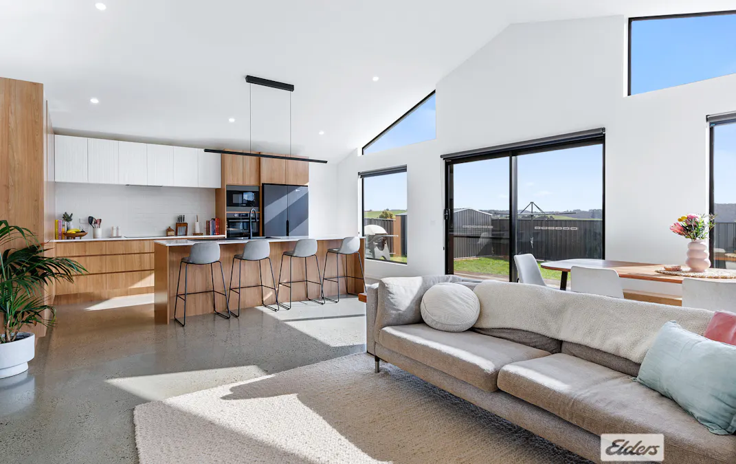 17 Webb Avenue, Mooreville, TAS, 7321 - Image 2