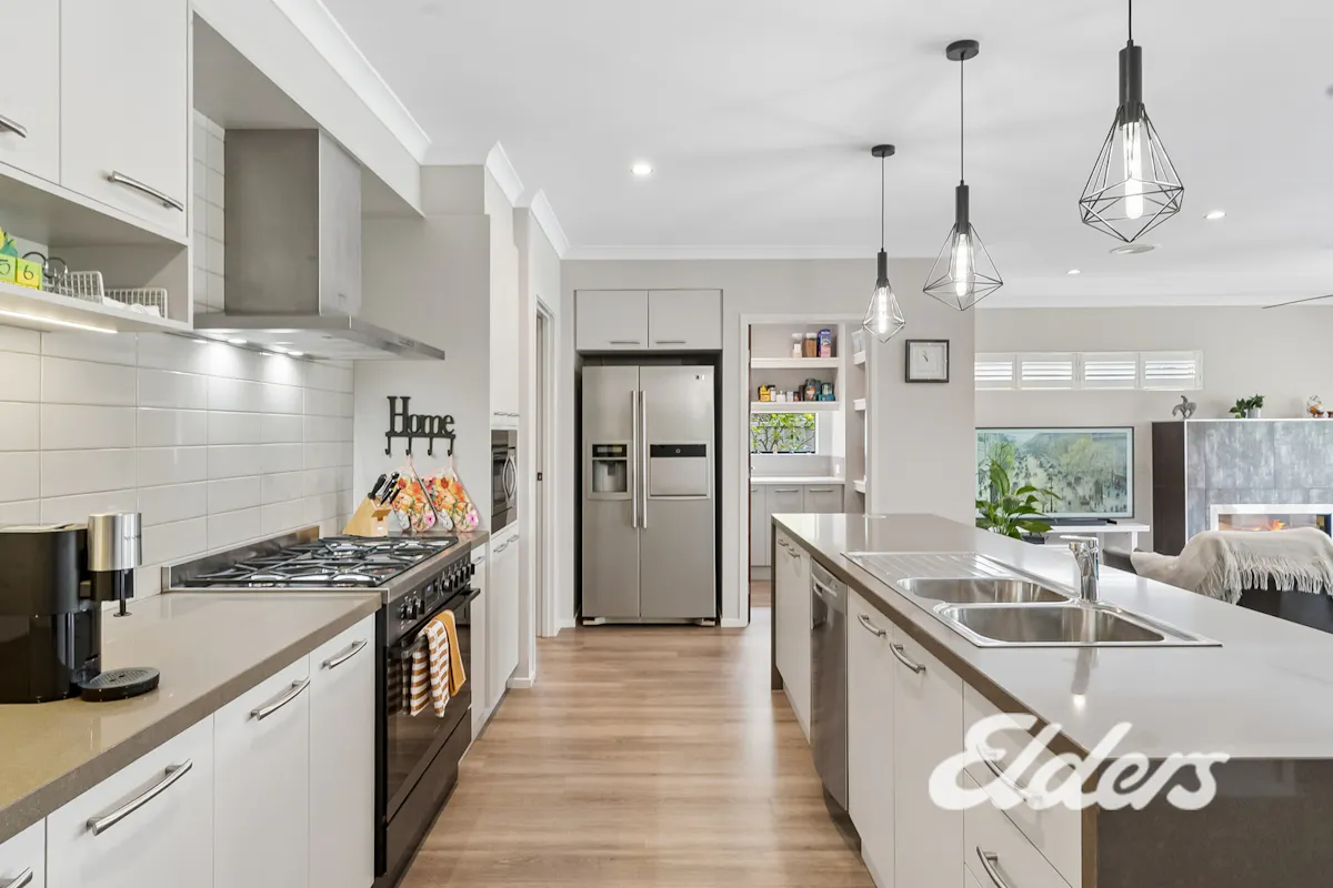 48 Coghill Street — photo 7 of 25