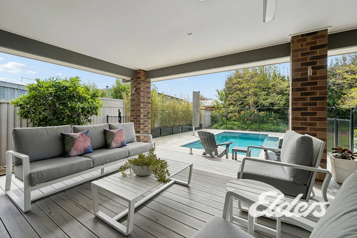 48 Coghill Street — photo 4 of 25