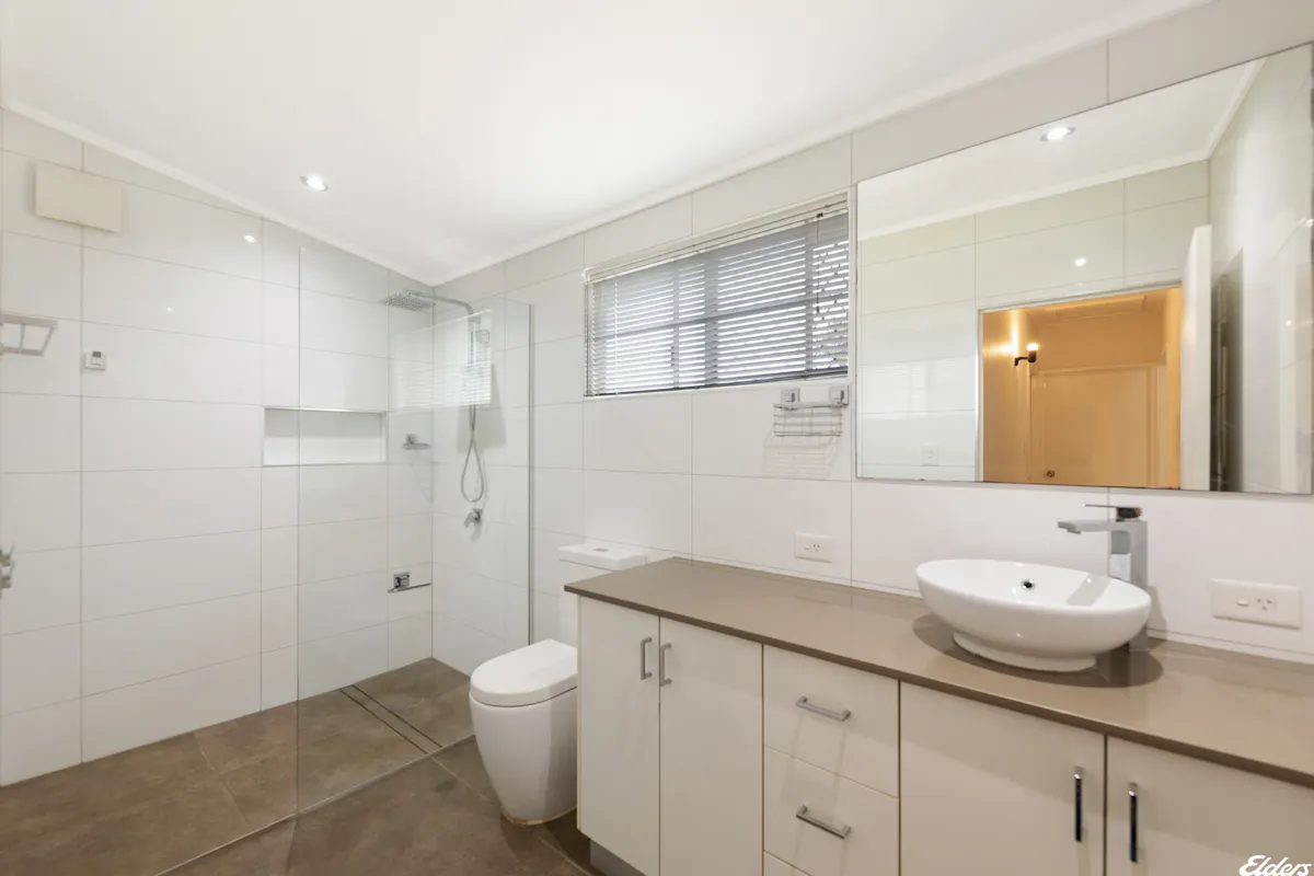 50 Dorrigo Crescent — photo 11 of 30