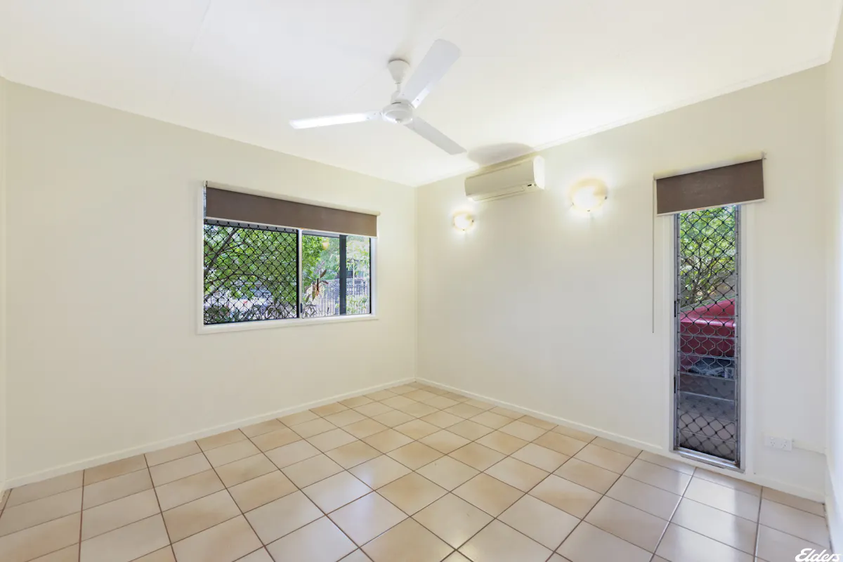 50 Dorrigo Crescent — photo 12 of 30