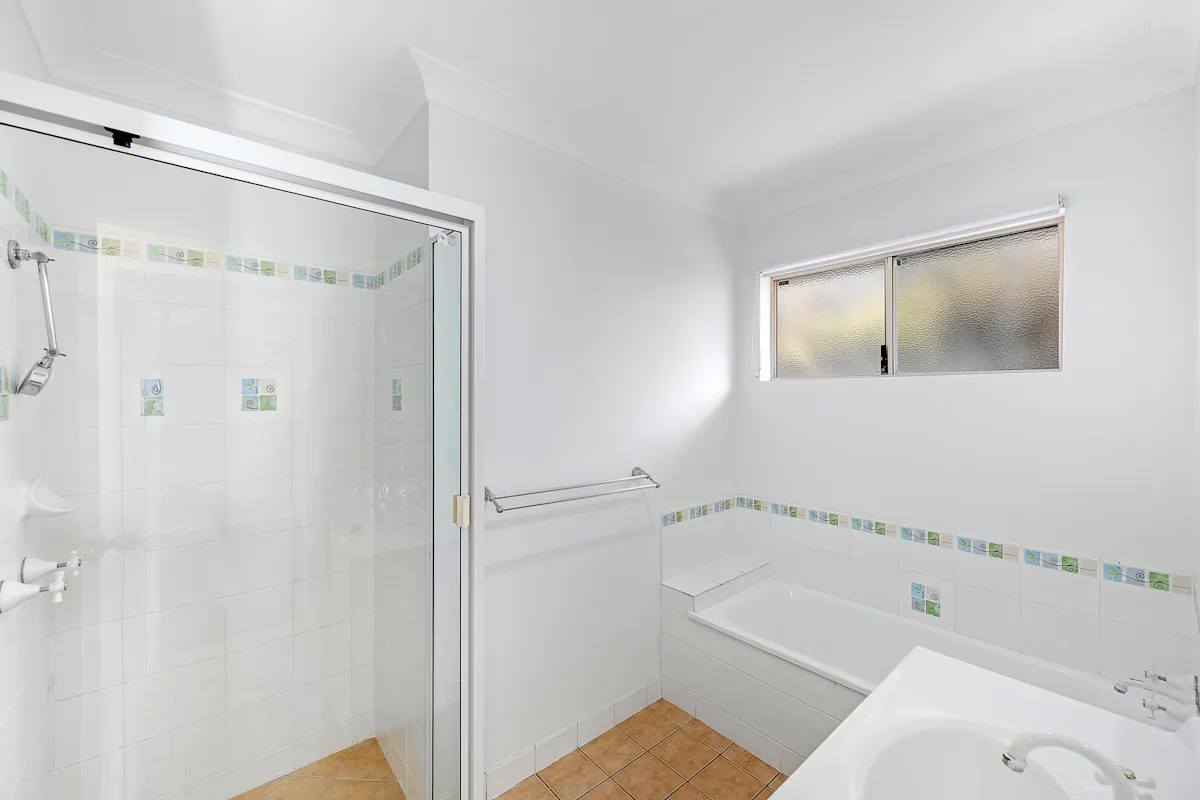 10 Willespie Street — photo 4 of 15