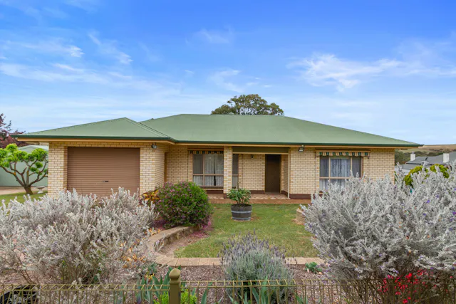 29 Queen Street — photo from Elders Real Estate Clare Valley and Balaklava
