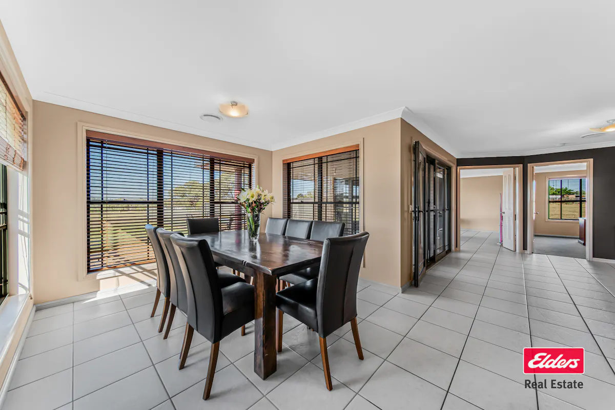 4L Dunlop Road — photo 5 of 23