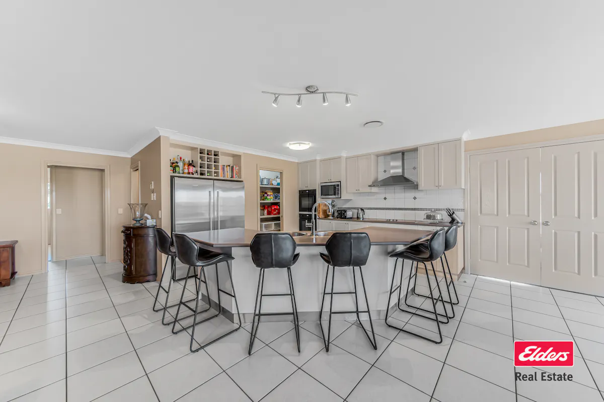 4L Dunlop Road — photo 9 of 23
