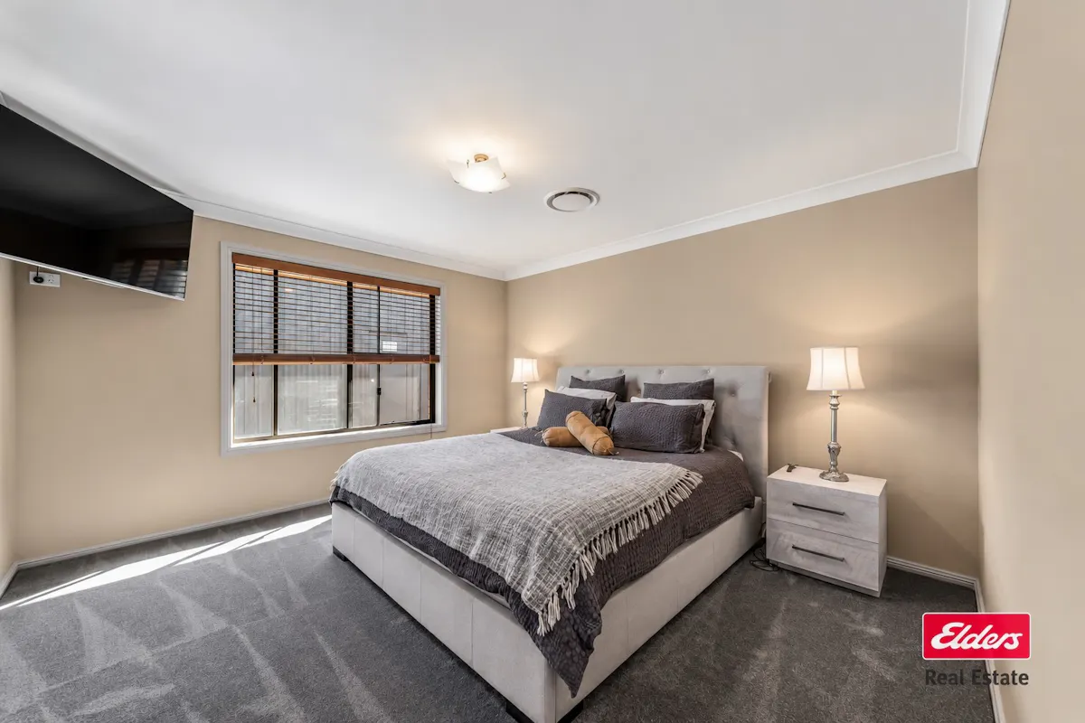 4L Dunlop Road — photo 10 of 23