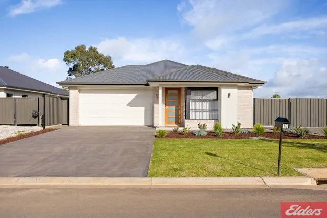 17 Flinders Street — photo from Elders Real Estate Barossa